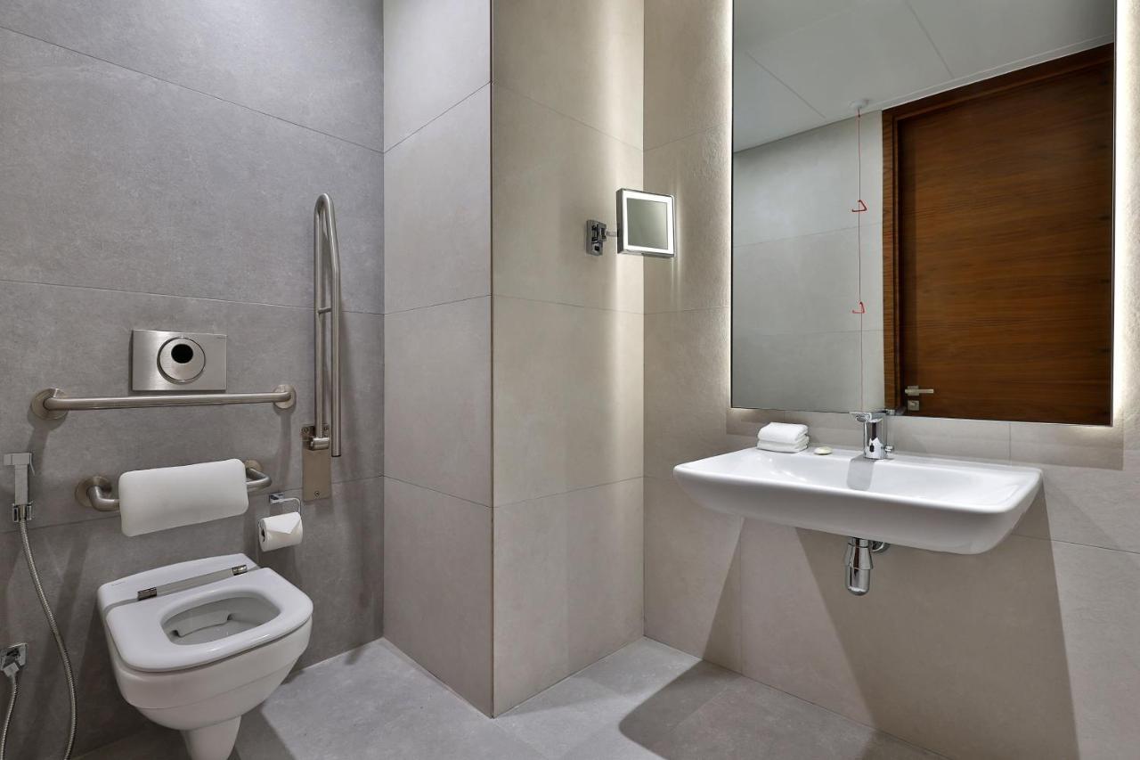 Courtyard By Marriott Culture Village, Dubai Bagian luar foto
