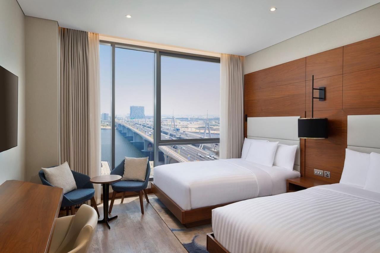 Courtyard By Marriott Culture Village, Dubai Bagian luar foto