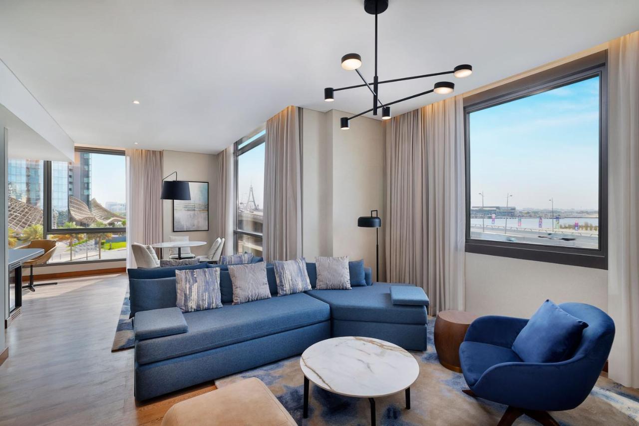 Courtyard By Marriott Culture Village, Dubai Bagian luar foto
