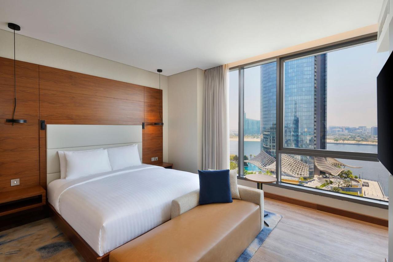 Courtyard By Marriott Culture Village, Dubai Bagian luar foto