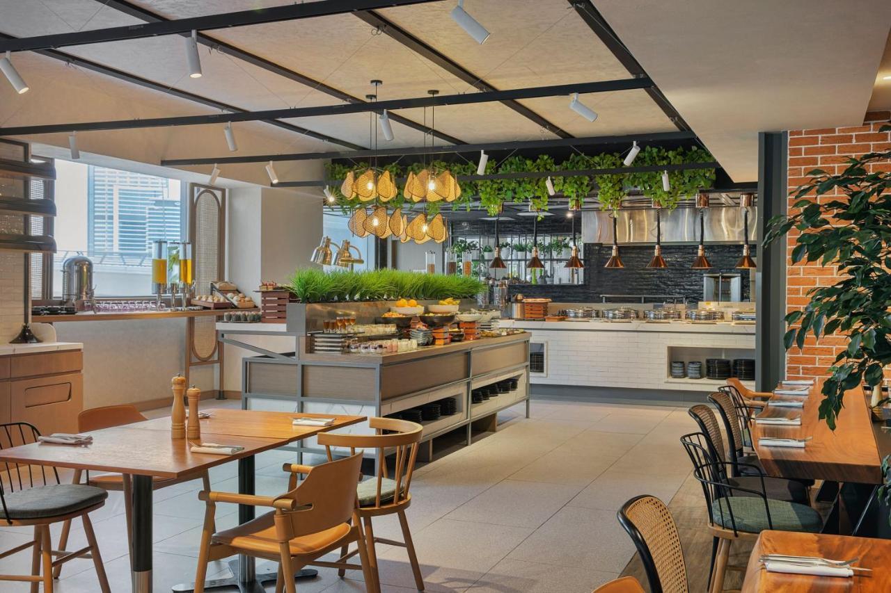 Courtyard By Marriott Culture Village, Dubai Bagian luar foto